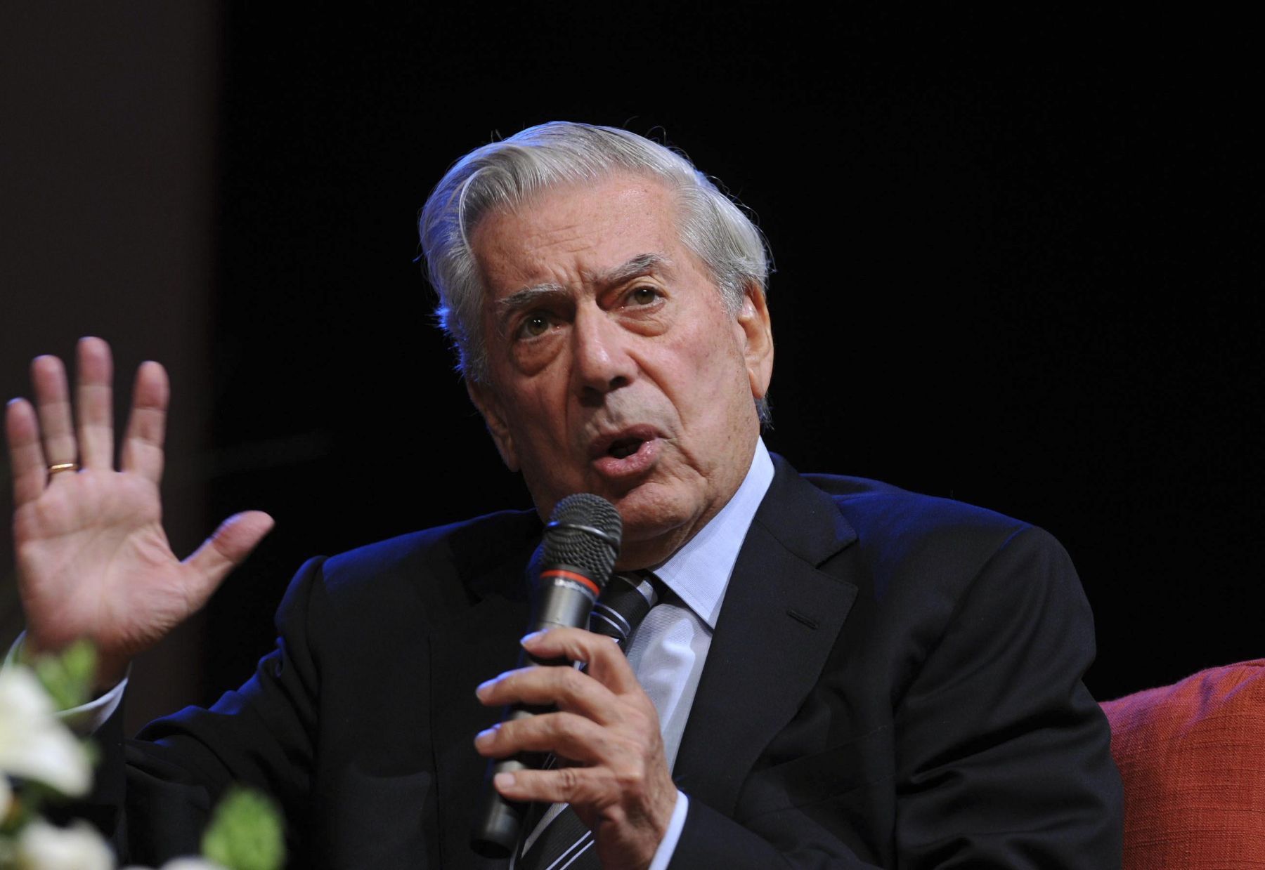 La Alianza Francesa presenta: ‘Vargas Llosa en tres actos’